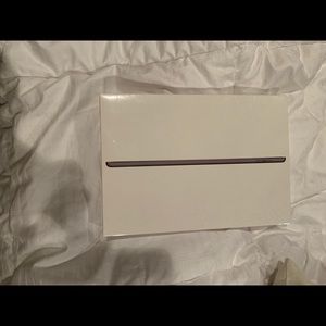 Brand New I-Pad 7th Generation 32GB